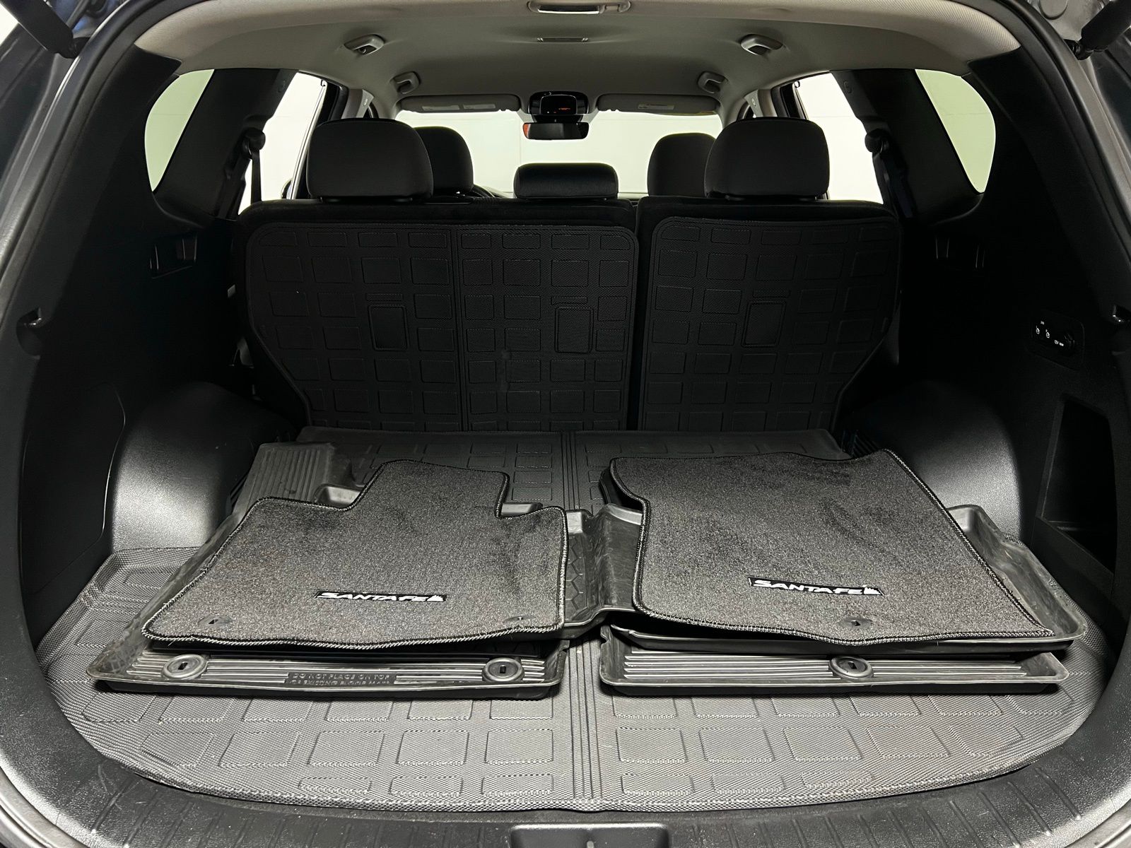 Thumbnail: 2022 Hyundai Santa Fe - 26