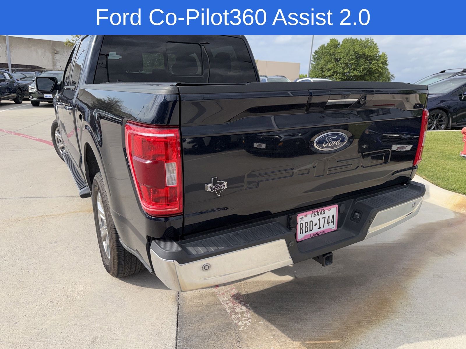 View vehicle photo 4