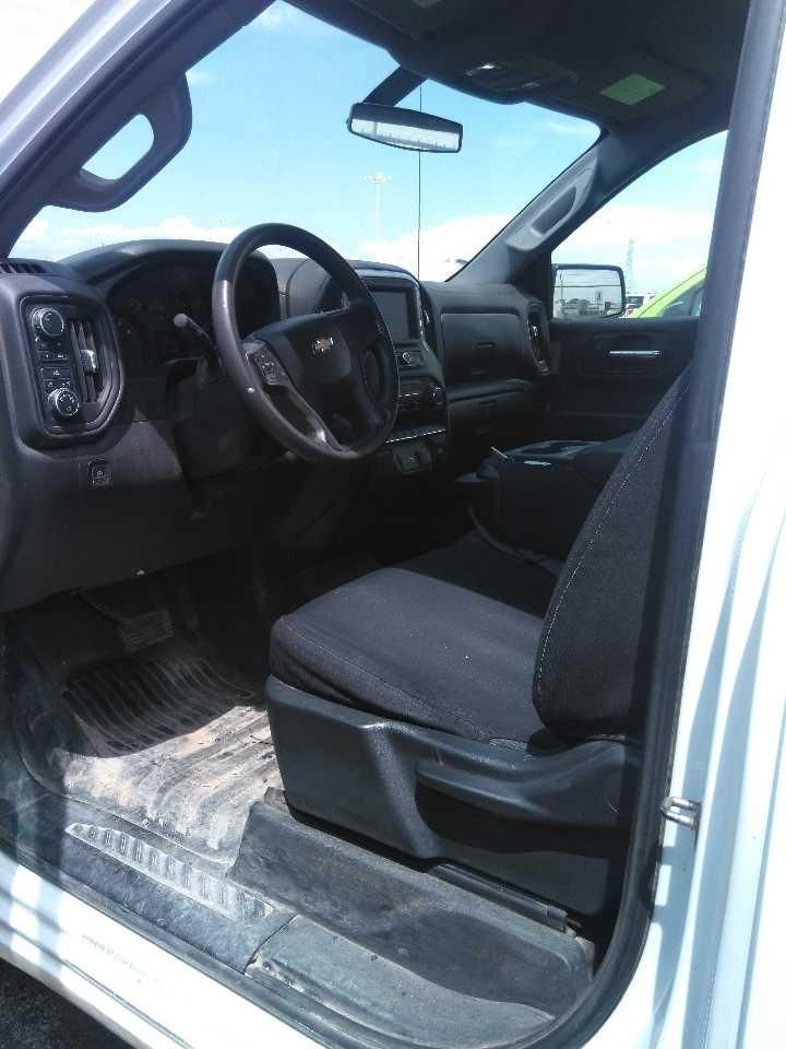 2021 Chevrolet Silverado 1500 WT photo