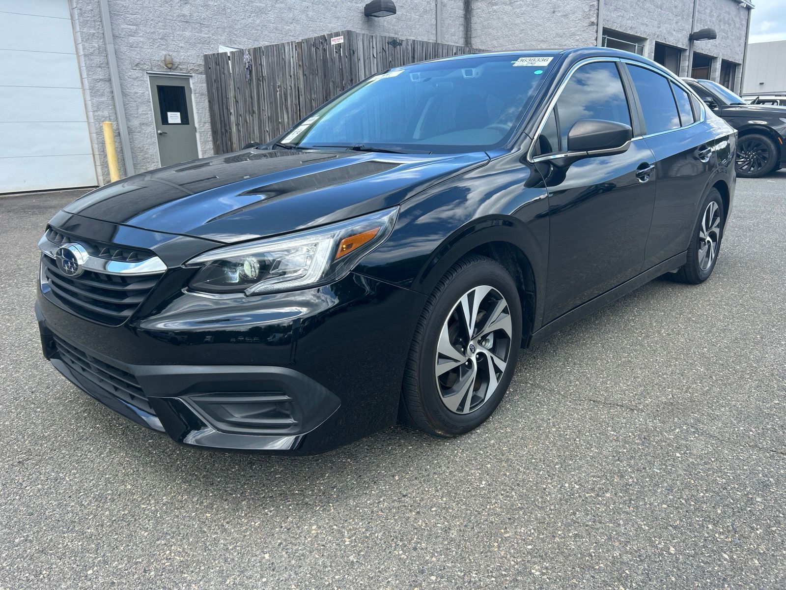 Used 2022 Crystal Black Silica Subaru Base image 3