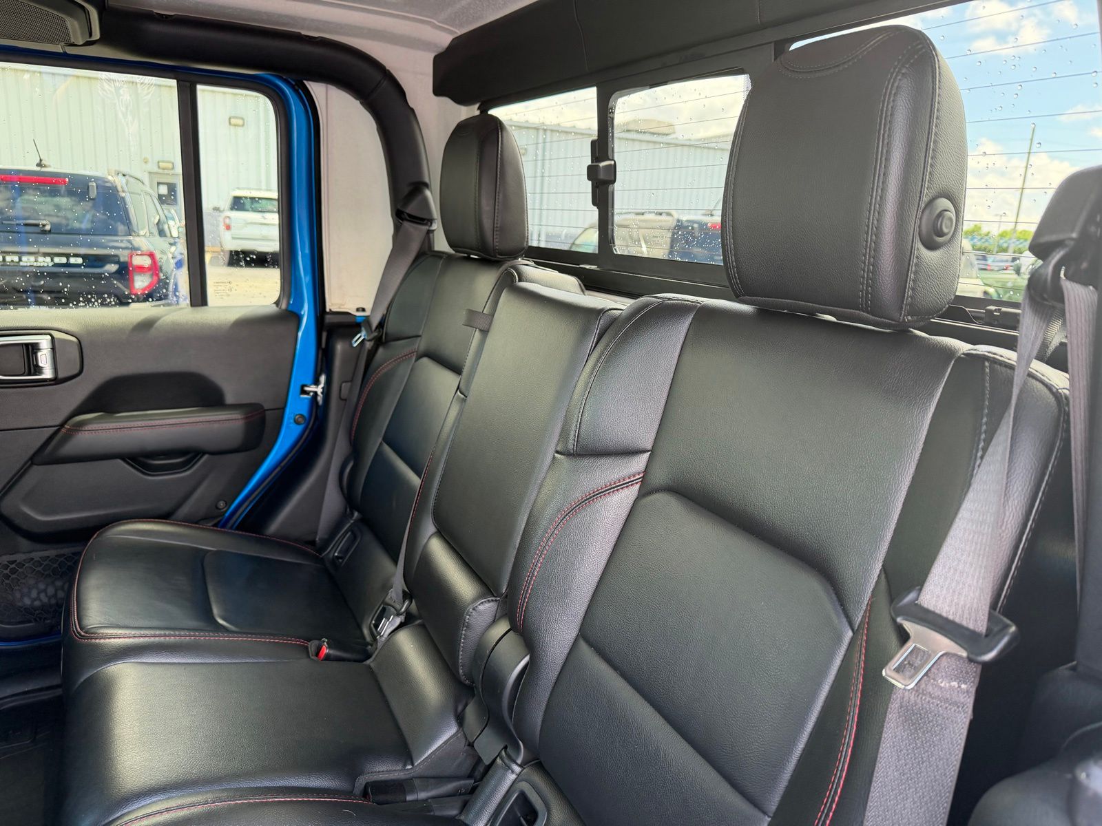 2021 Jeep Gladiator image 13