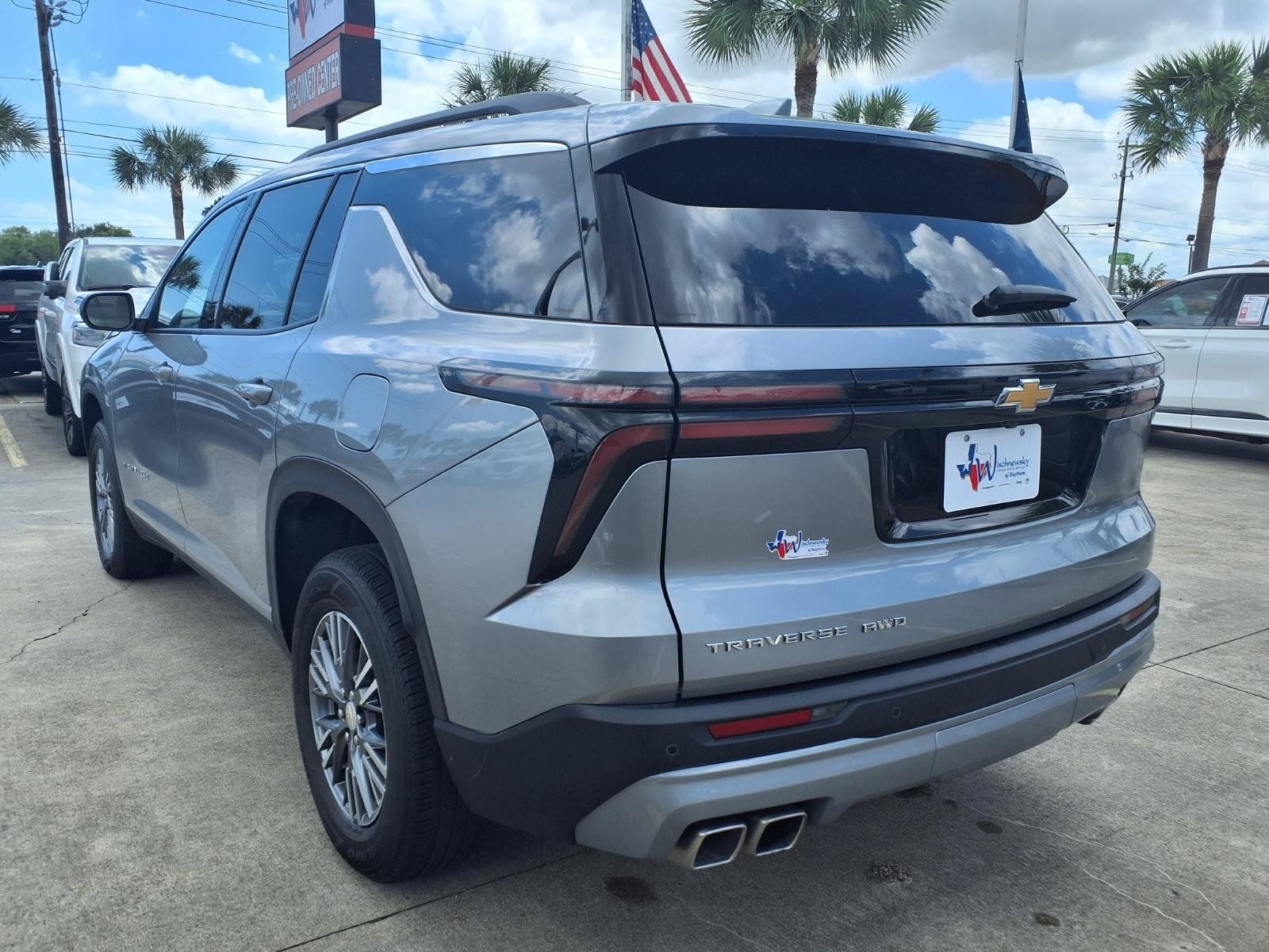 2025 Chevrolet Traverse LT - 7