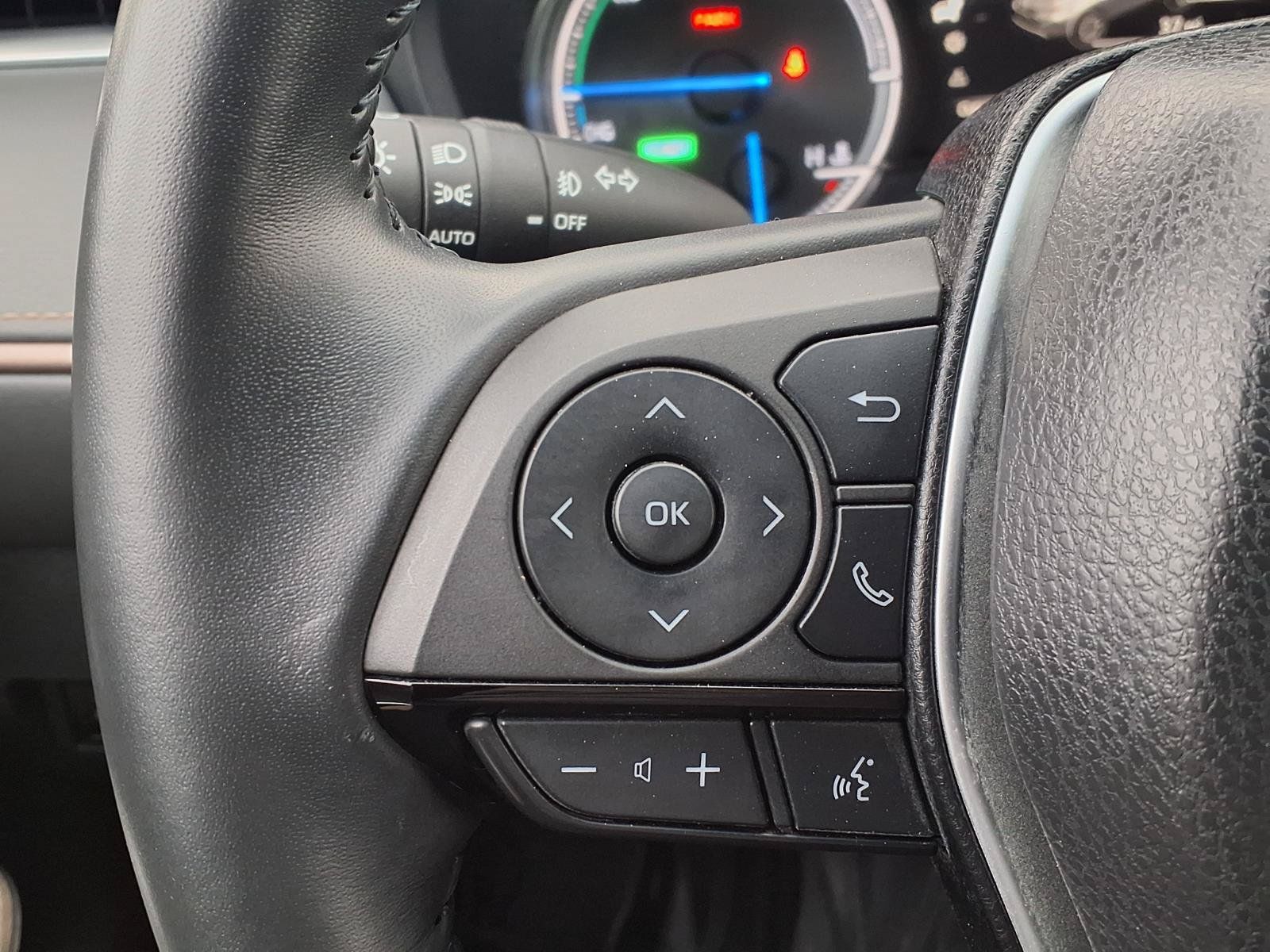 2024 Toyota Venza XLE Black at Community Toyota