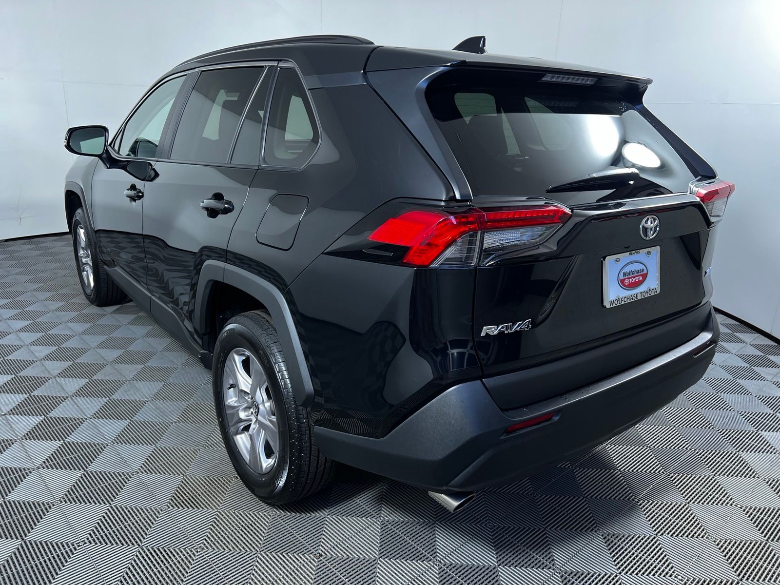 Thumbnail: 2024 Toyota RAV4 - 7