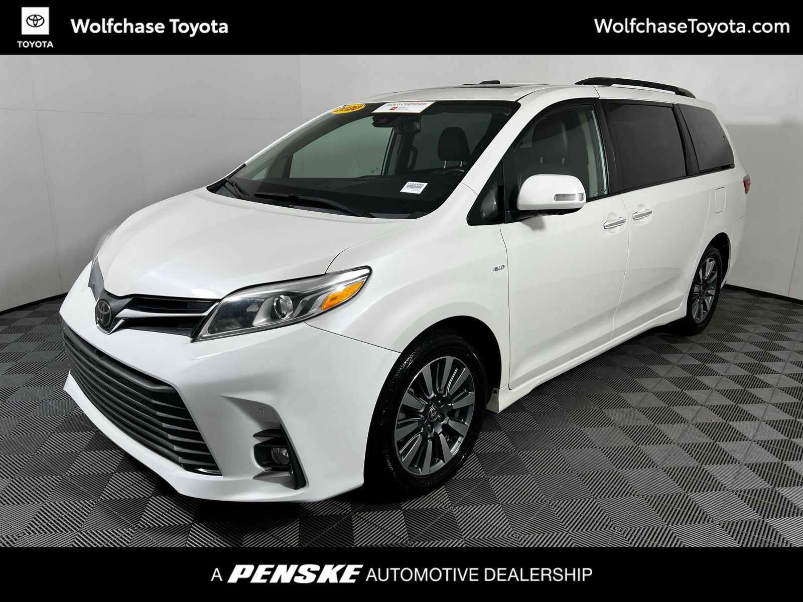 Thumbnail: 2020 Toyota Sienna - 1