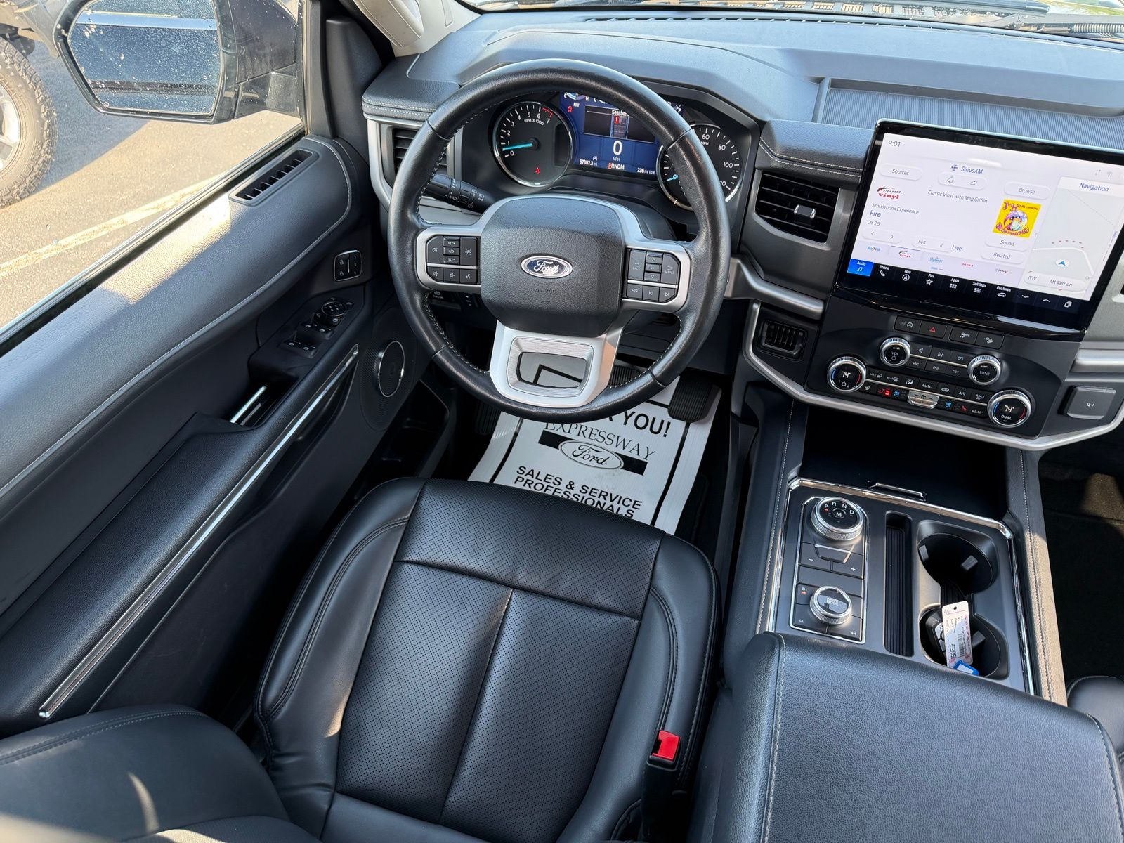 2024 Ford Expedition image 17