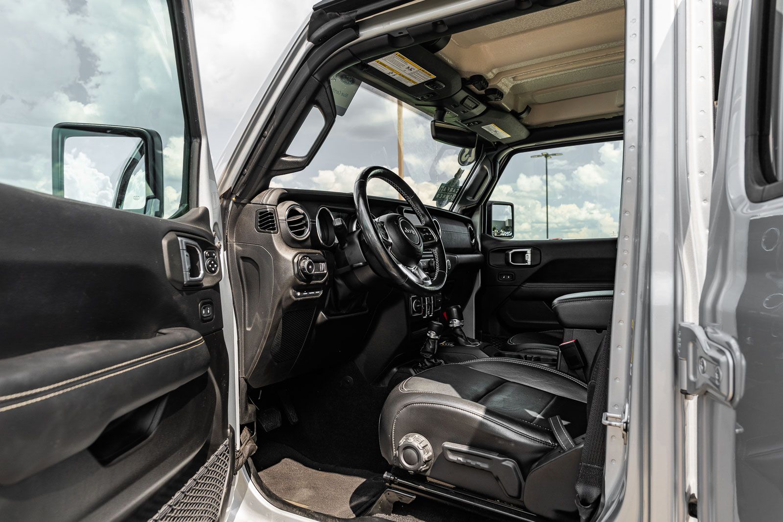 Used 2023 Jeep Wrangler SUV