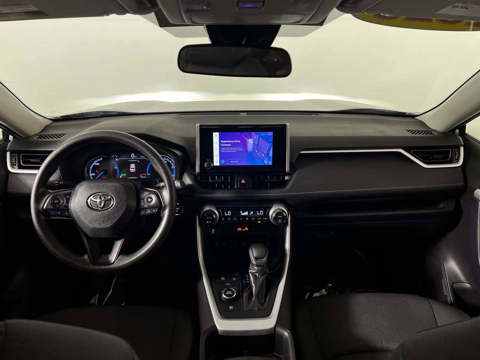 Thumbnail: 2025 Toyota RAV4 - 23
