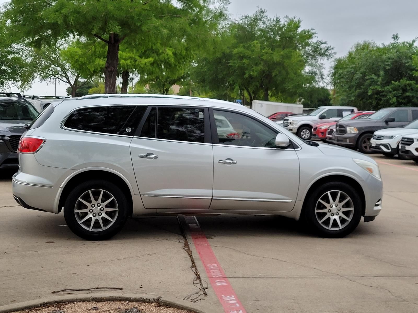 used 2015 Buick Enclave car, priced at $8,990