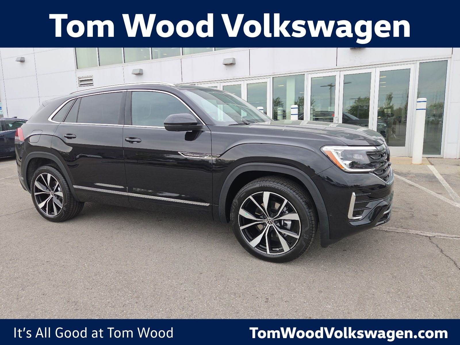 new 2026 Volkswagen Atlas Cross Sport car, priced at $52,793