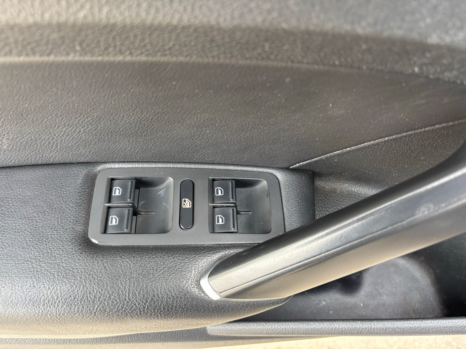 Used Car 2018 Volkswagen Passat  For Sale Under $15,000 In Austin, Texas