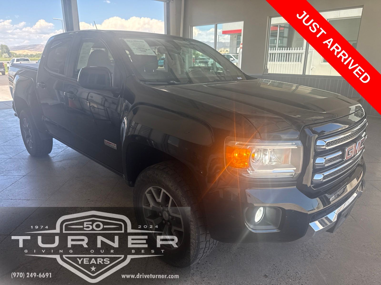 Onyx Black 2015 GMC Canyon Pickup Truck Four-Wheel Drive 6-Speed Automatic