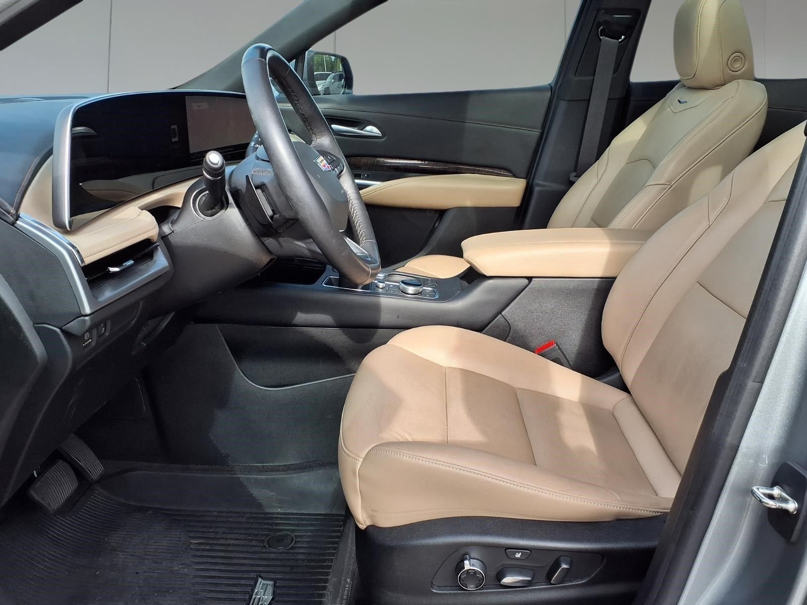 2024 Cadillac XT4 Premium Luxury Silver at Tom Peacock Cadillac