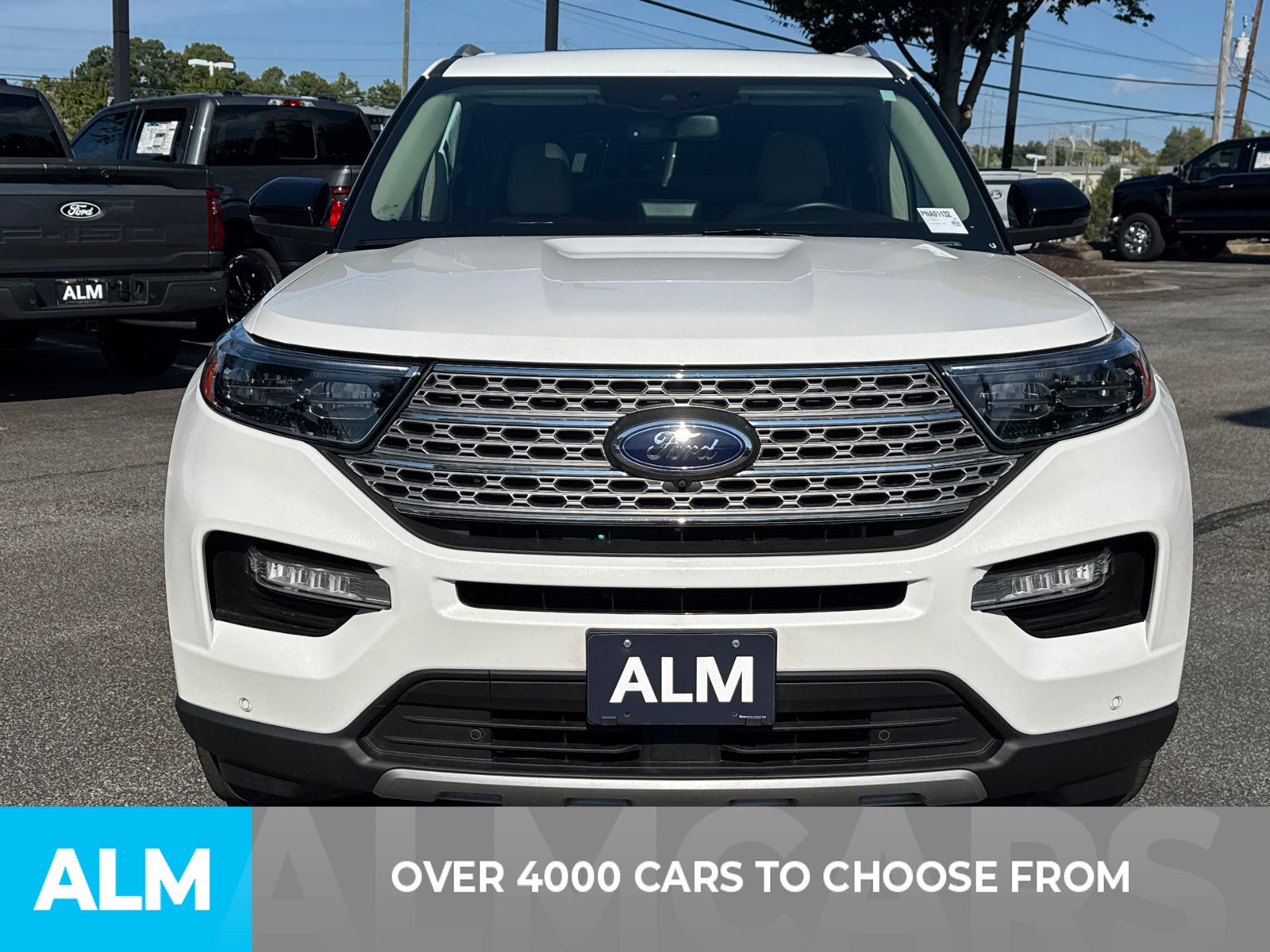 2023 Ford Explorer Limited photo 2
