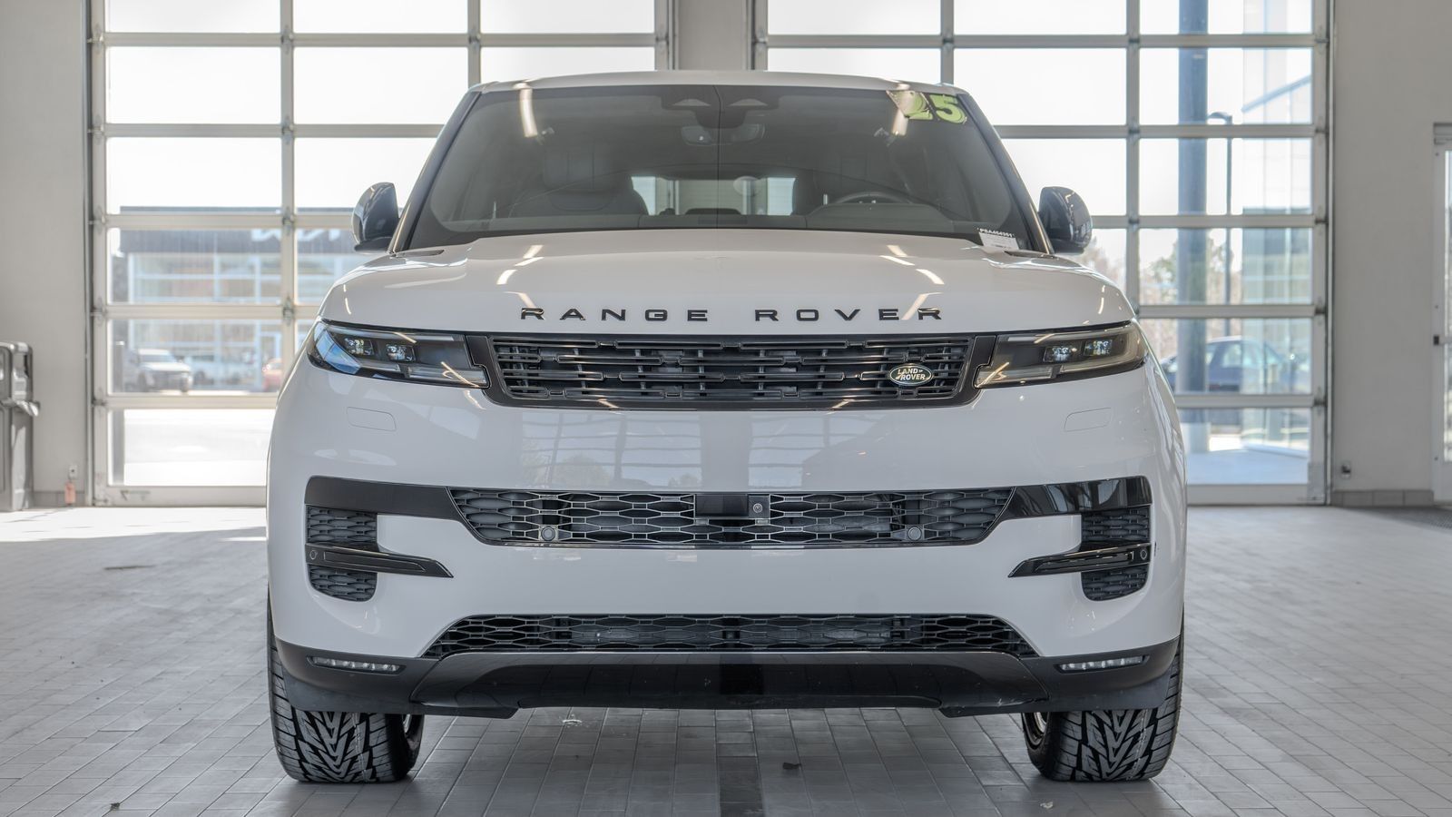 View vehicle photo 3