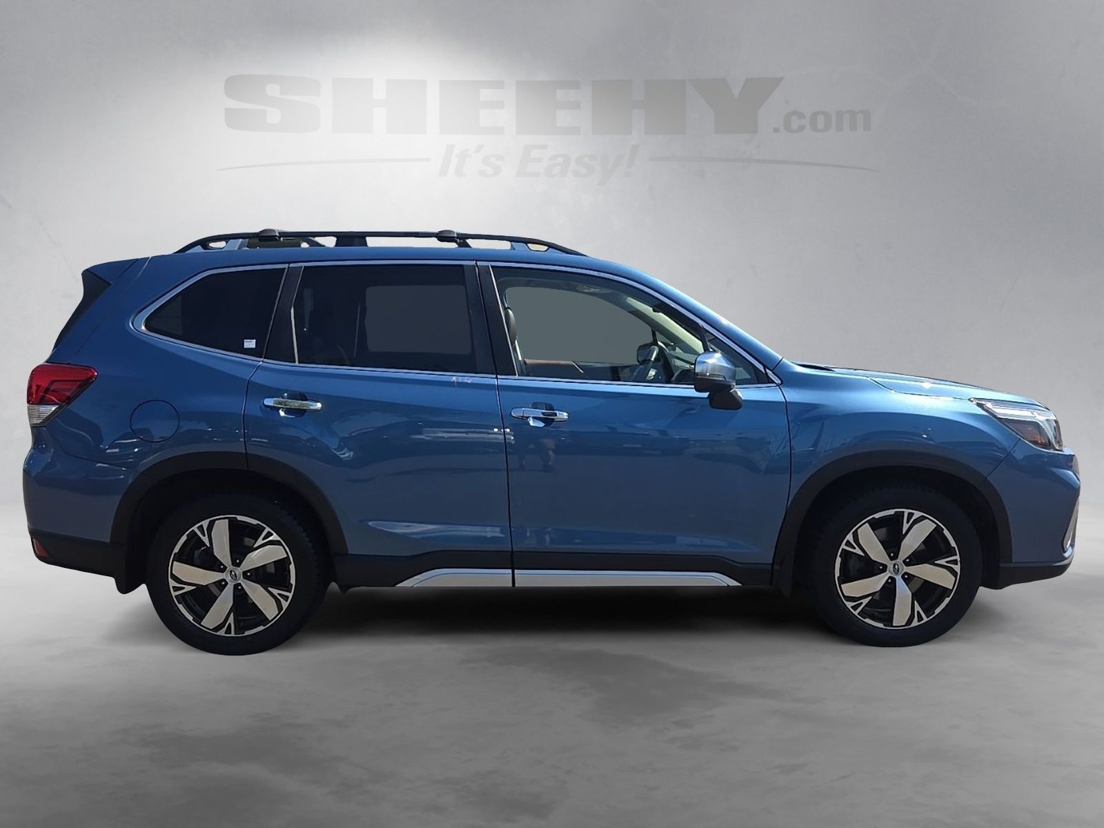 Used 2019 Blue Subaru Touring image 10