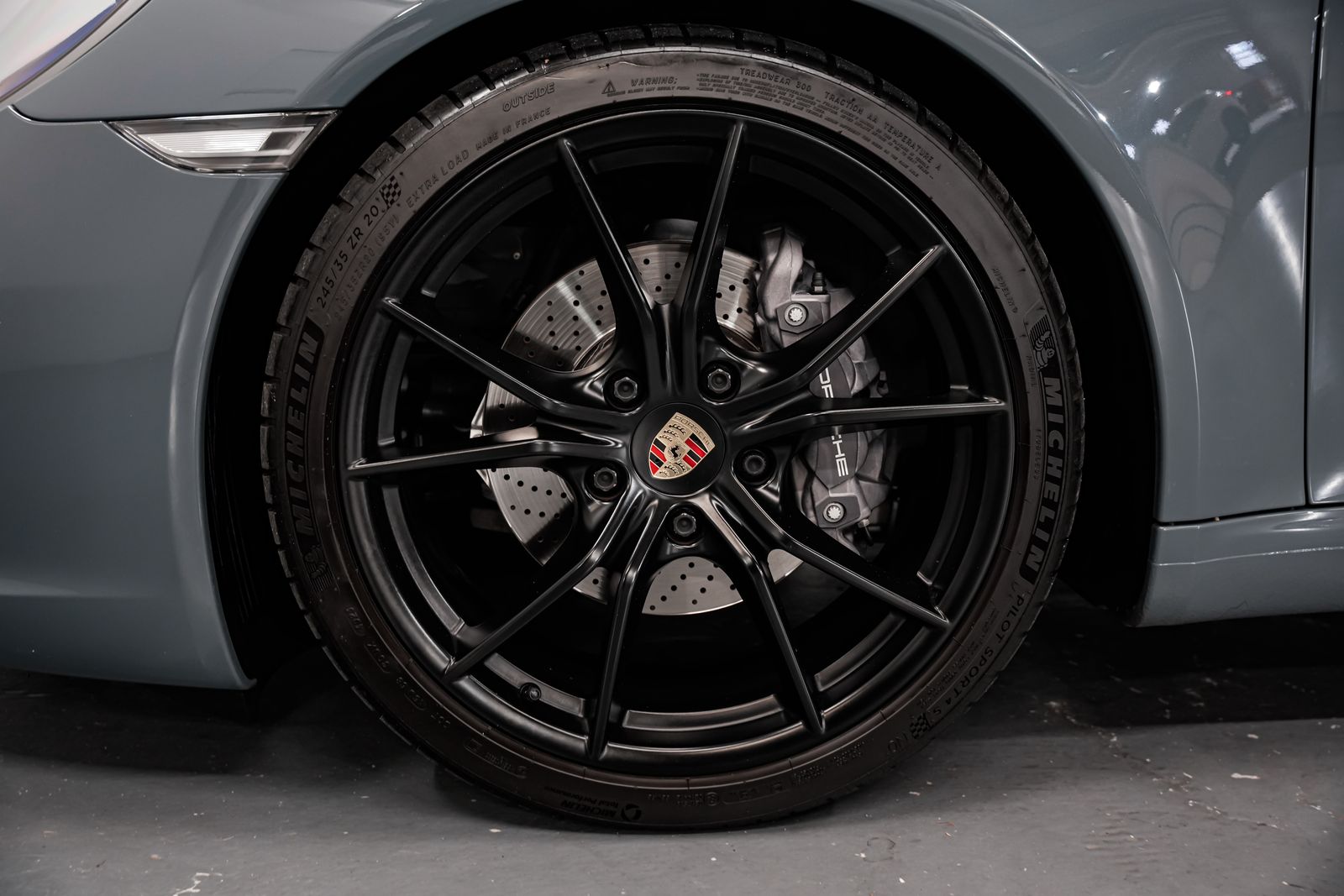 2018 Porsche 911 Carrera — photo 40