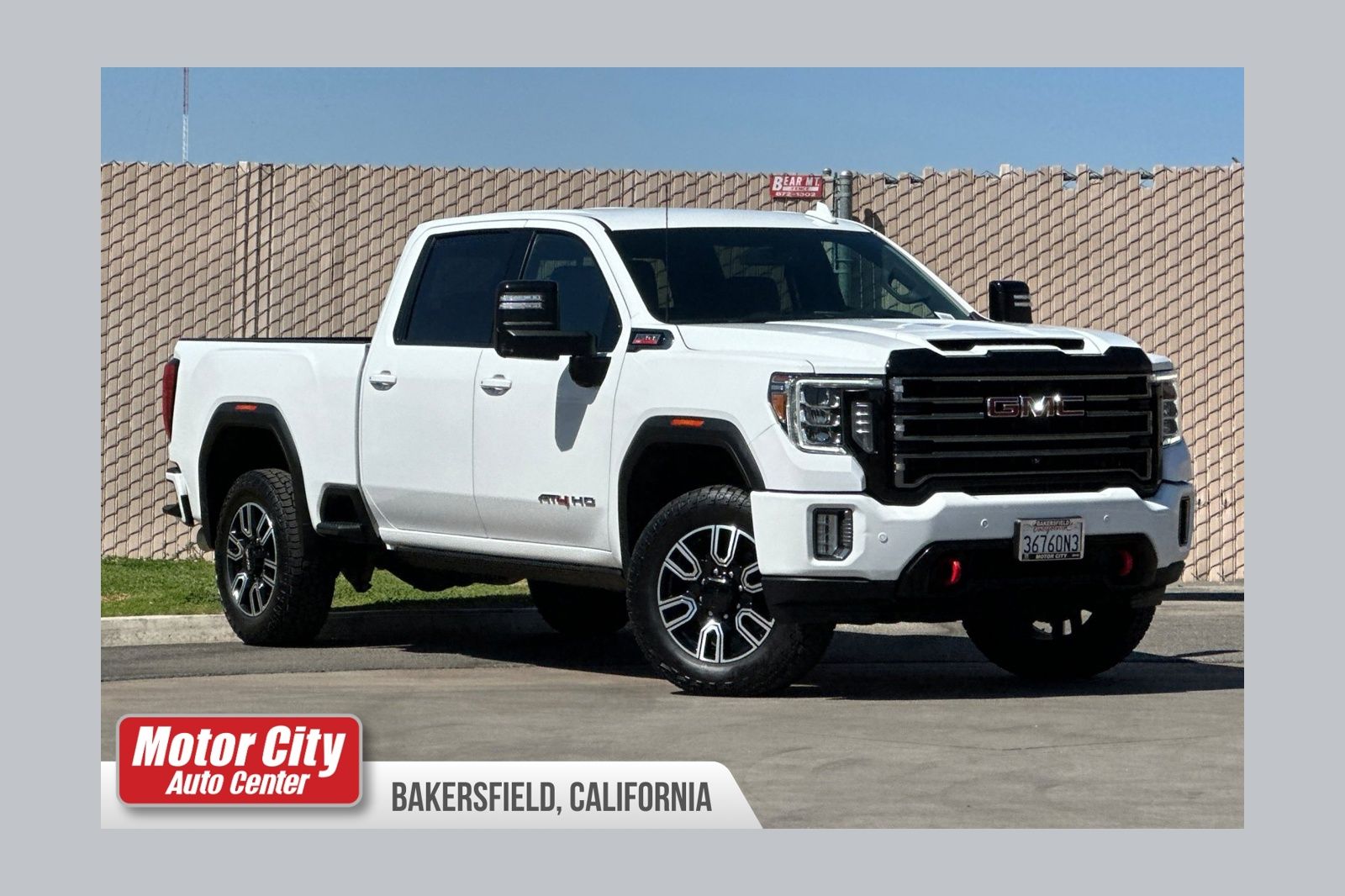 Summit White 2022 GMC Sierra 2500HD Pickup Truck Four-Wheel Drive Automatic