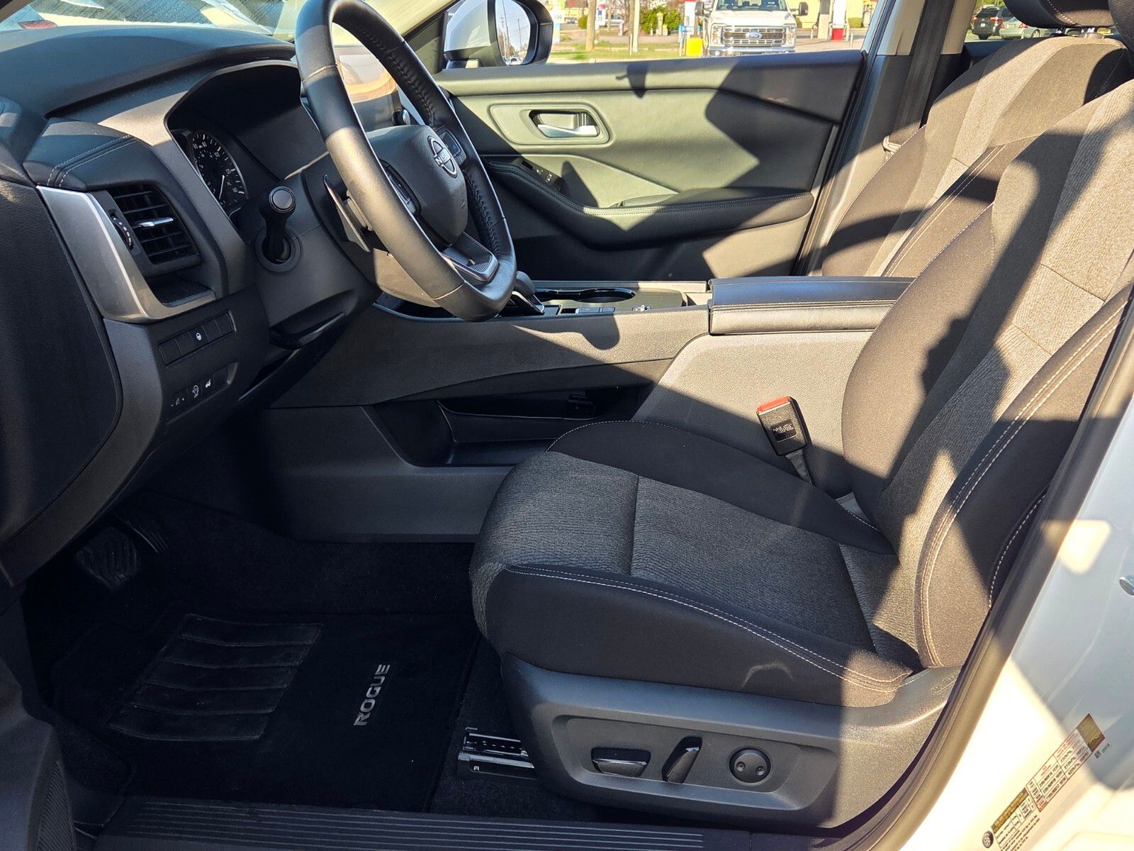 New 2026 White Hyundai SEL image 5