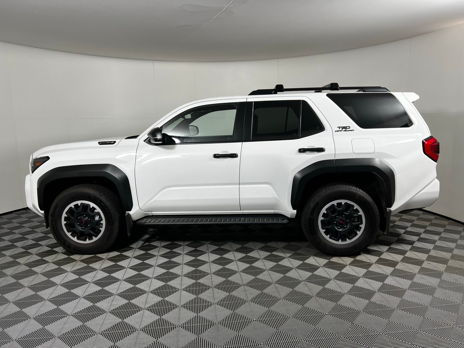 Thumbnail: 2025 Toyota 4Runner - 8