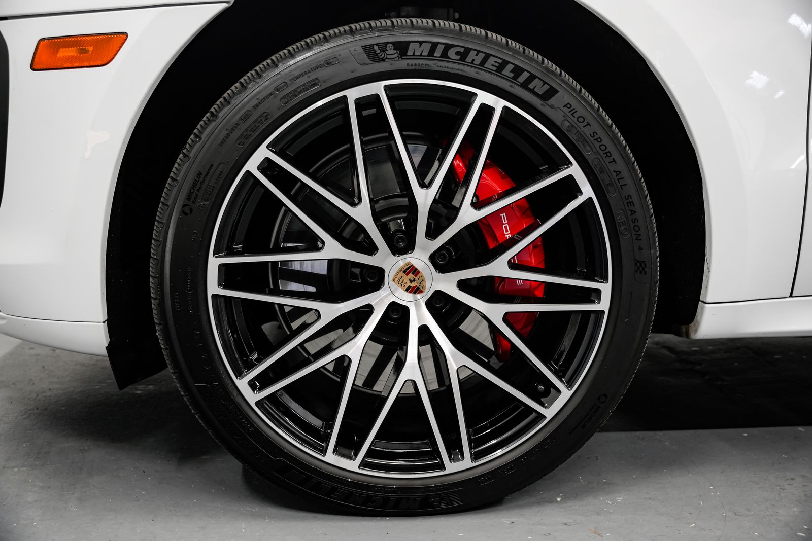 2022 Porsche Macan GTS — photo 50