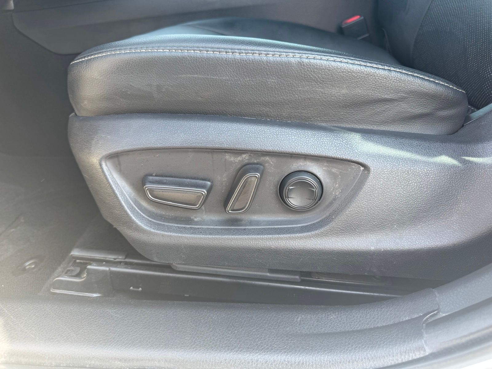 Used 2019 Toyota Camry Sedan