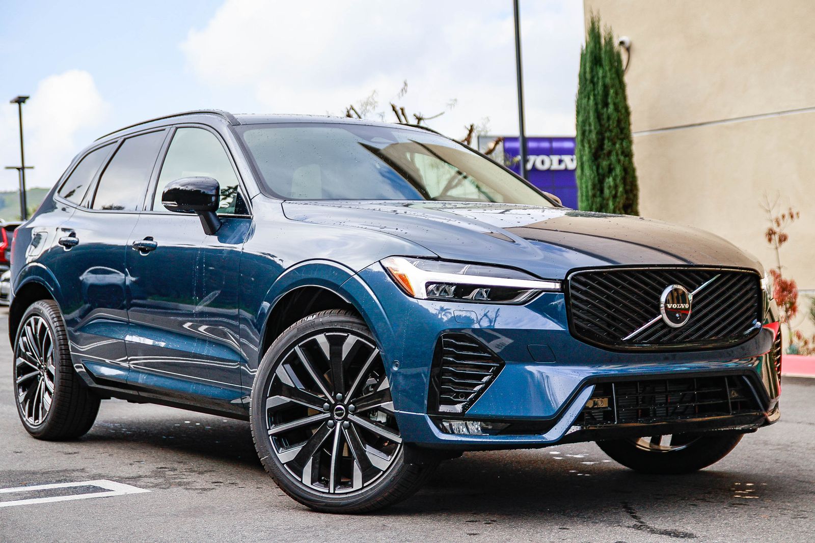 2026 Volvo XC60 B5 Ultra