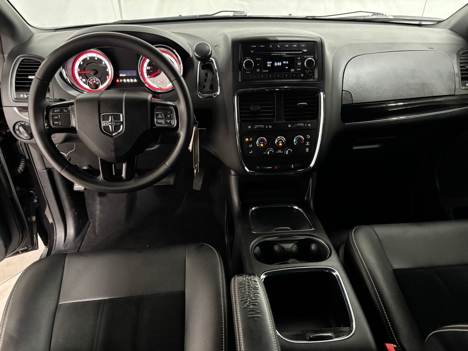 Used Car 2016 Dodge Grand Caravan  Sxt For Sale Under $12,000 In Austin, Texas