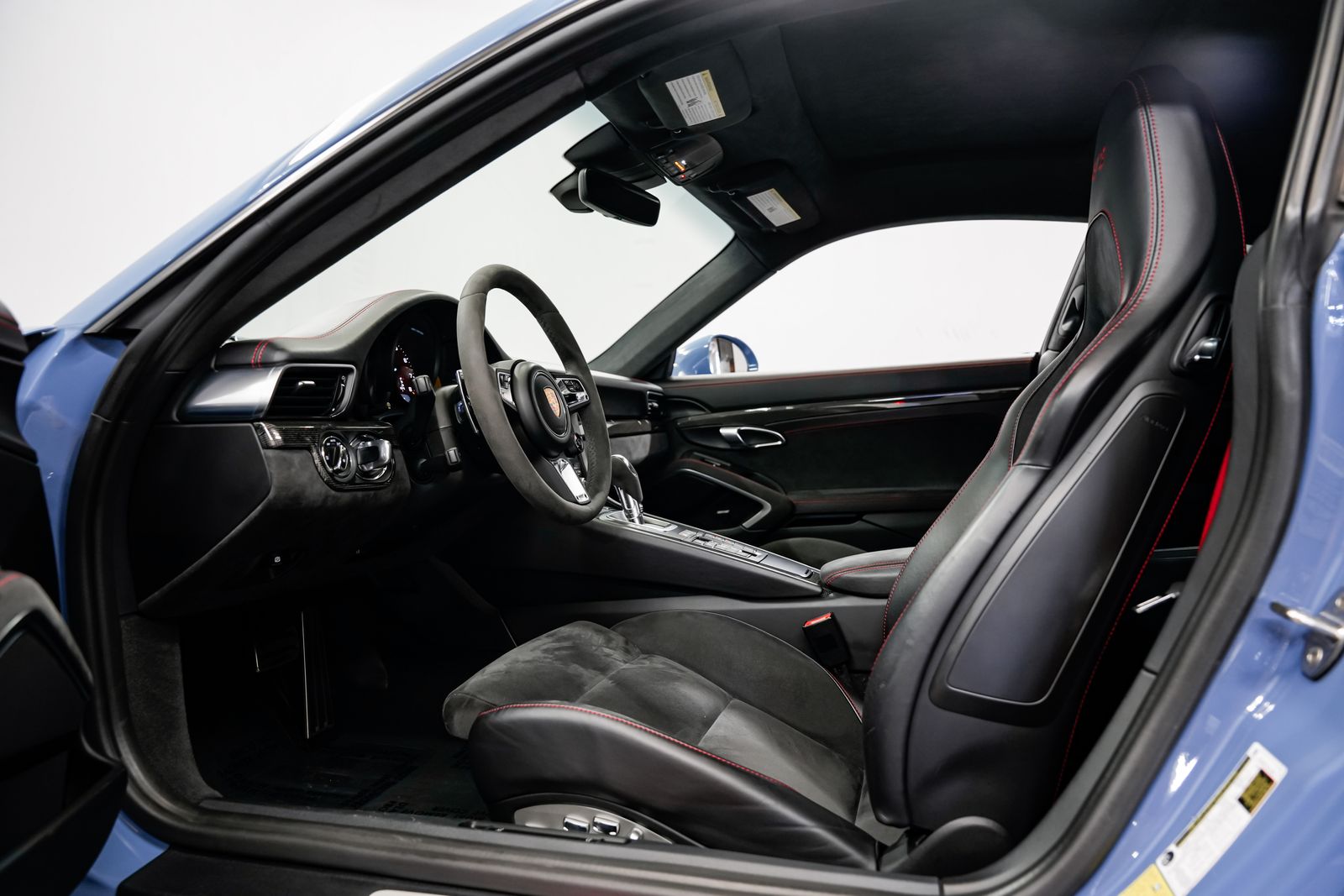 2019 Porsche 911 Carrera 4 GTS — photo 20
