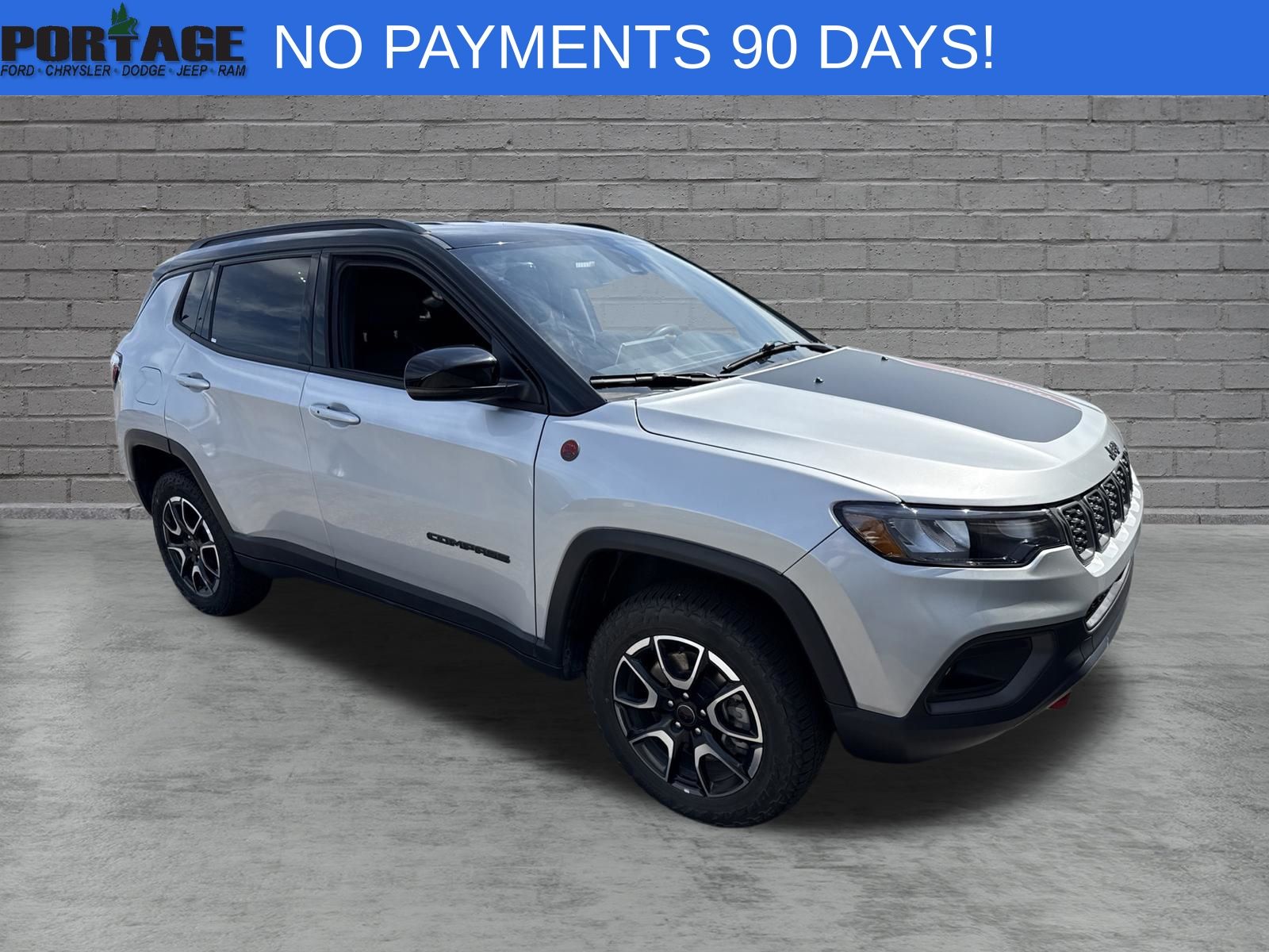 Silver Zynith Metallic Clearcoat 2025 Jeep Compass SUV / Crossover Four-Wheel Drive 8-Speed Automatic