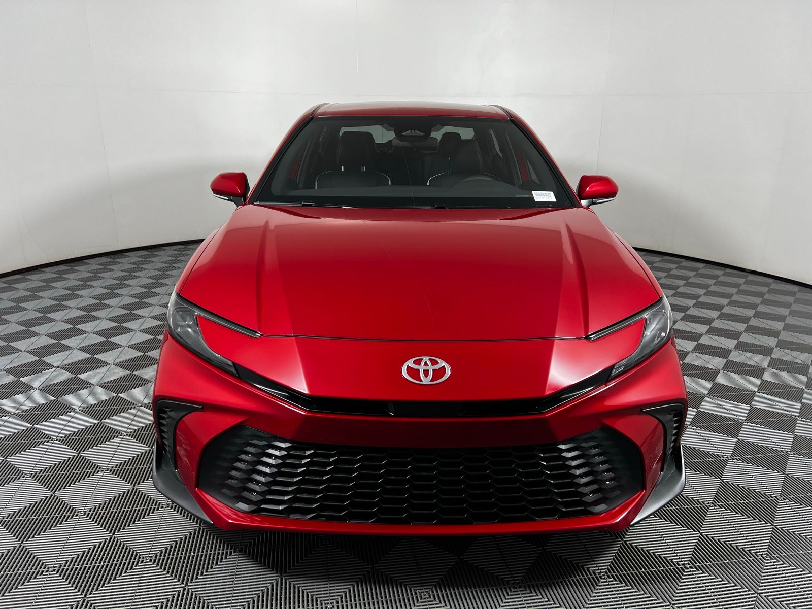 2025 Toyota Camry SE 2