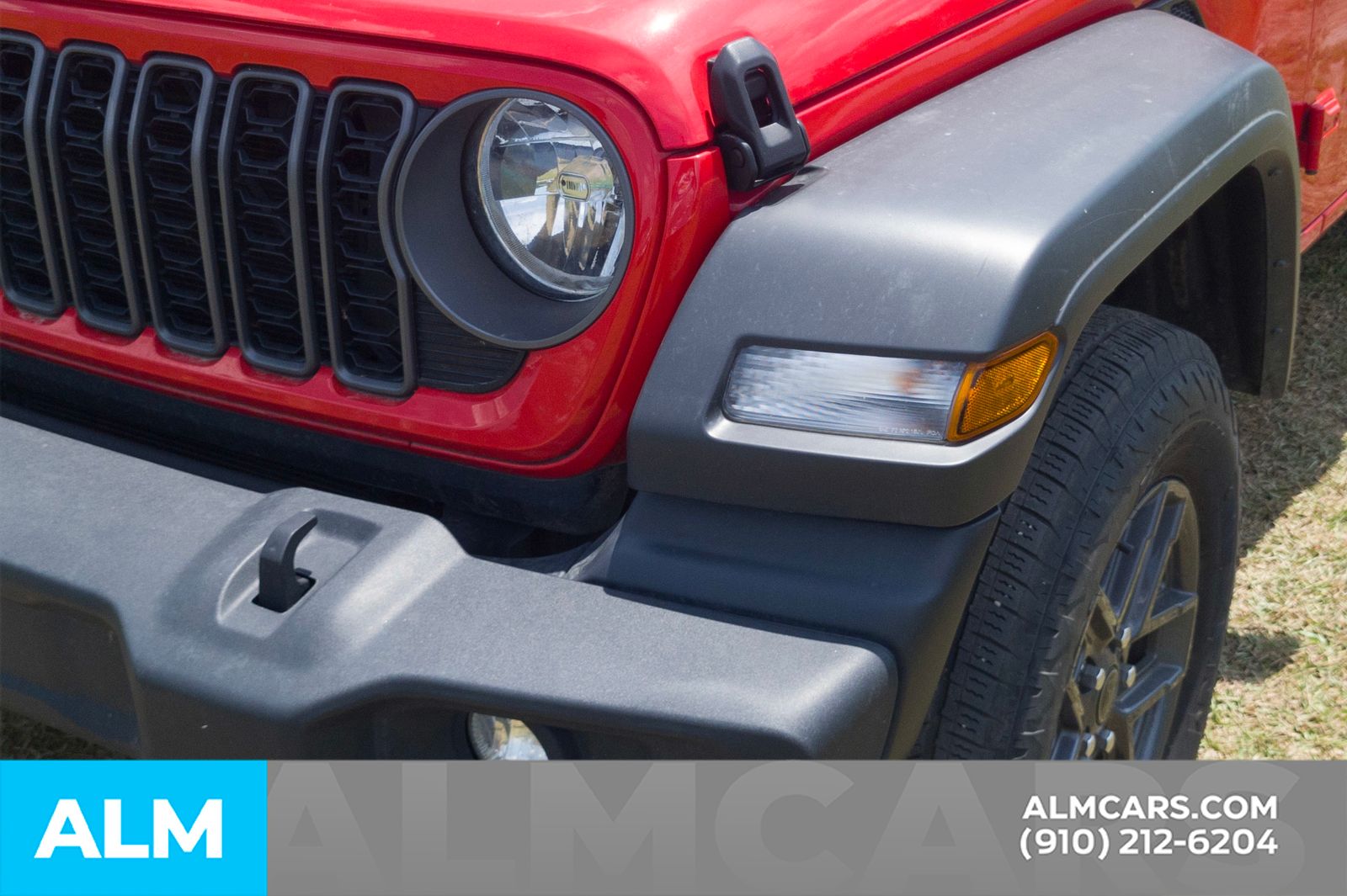 Used 2025 Red Clearcoat Jeep Sport S image 12