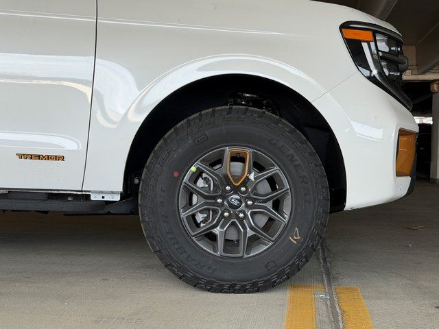 New 2026 Star White Metallic Tri-Coat Ford Tremor image 5