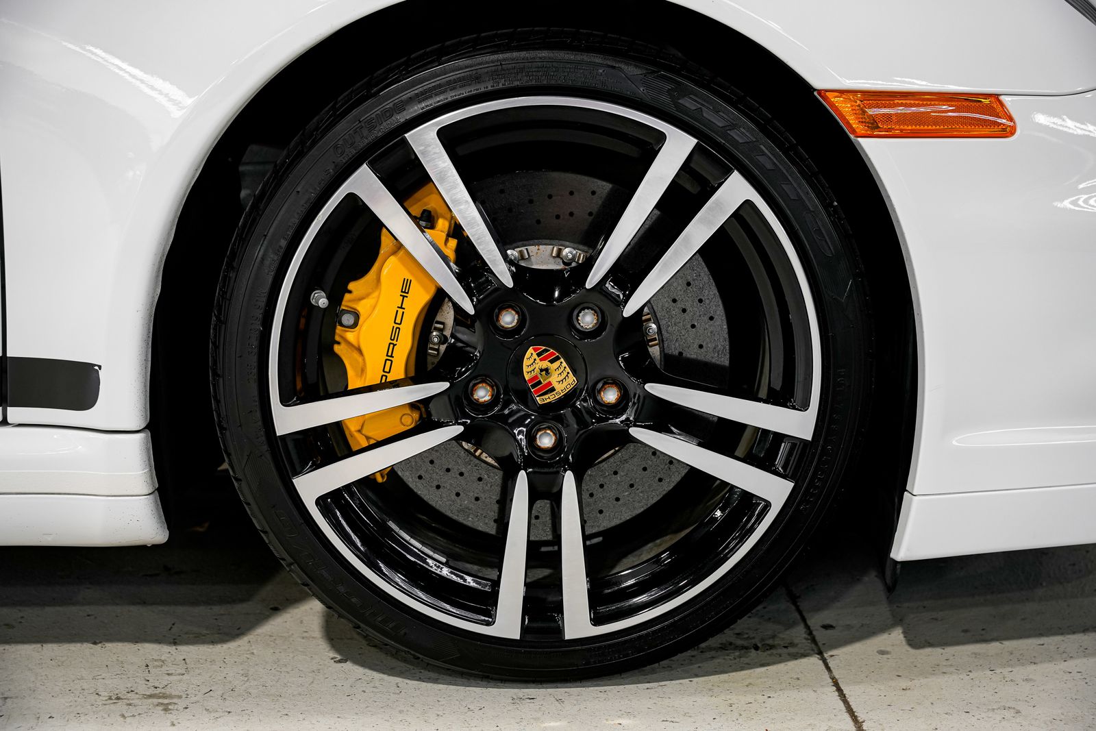 2011 Porsche 911 Turbo S — photo 55