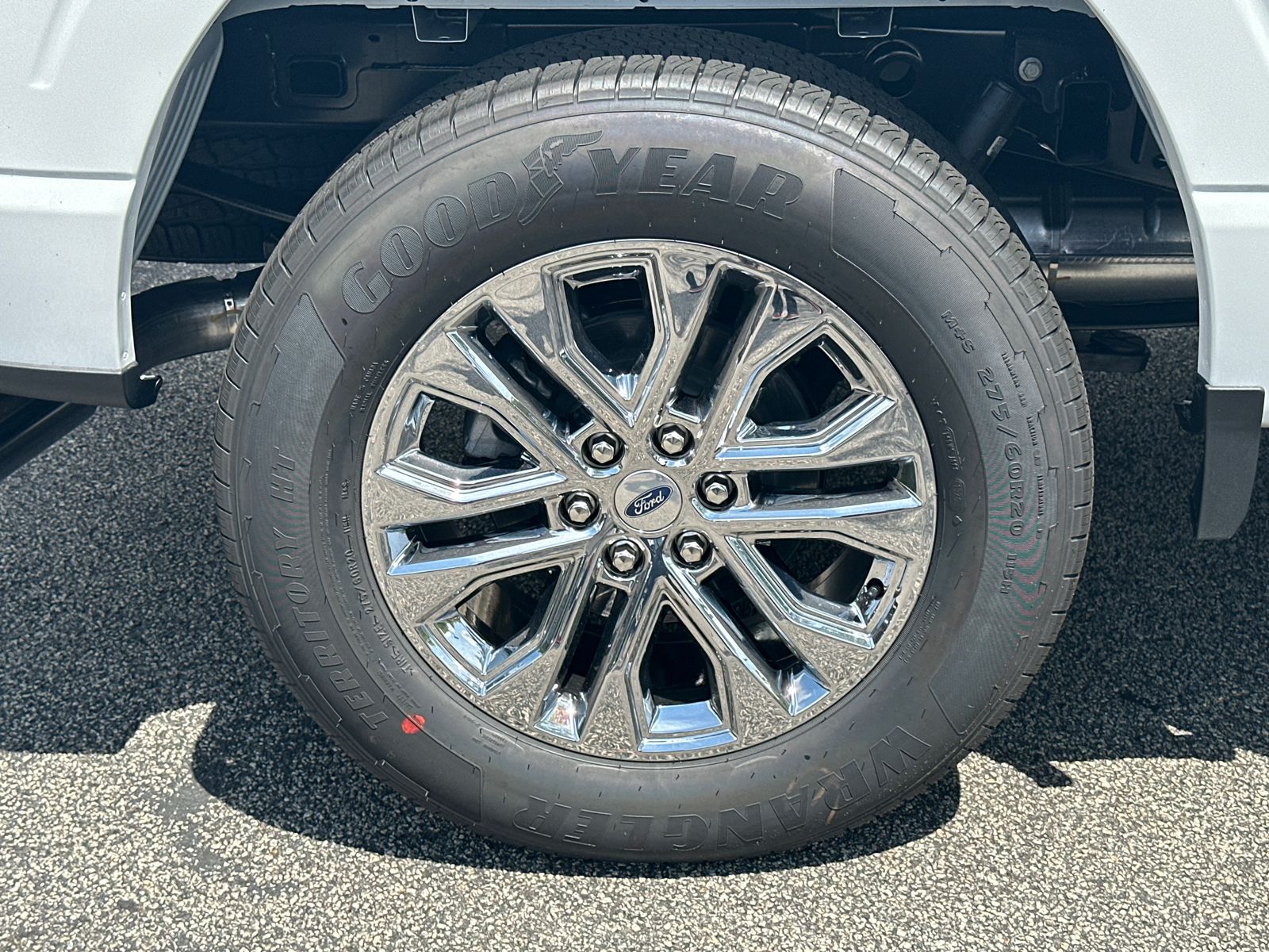 New 2026 Oxford White Ford XLT image 18