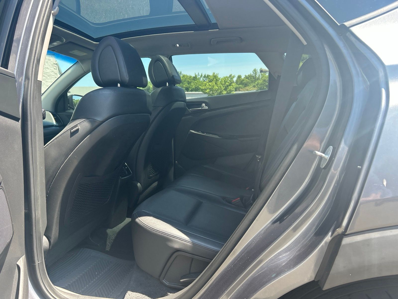 Used 2016 Gray Hyundai Limited image 21