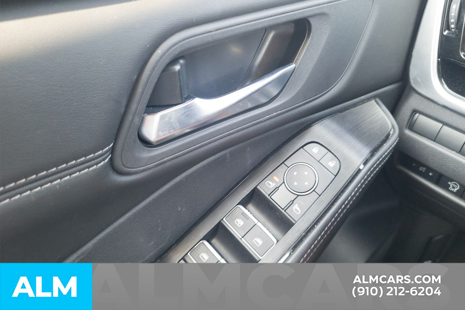 Used 2024 Boulder Gray Nissan SL image 16
