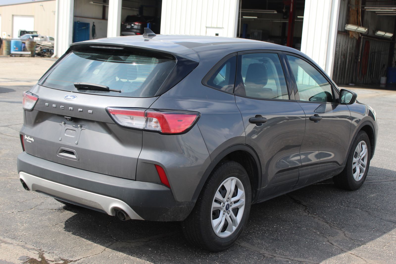 View vehicle photo 6