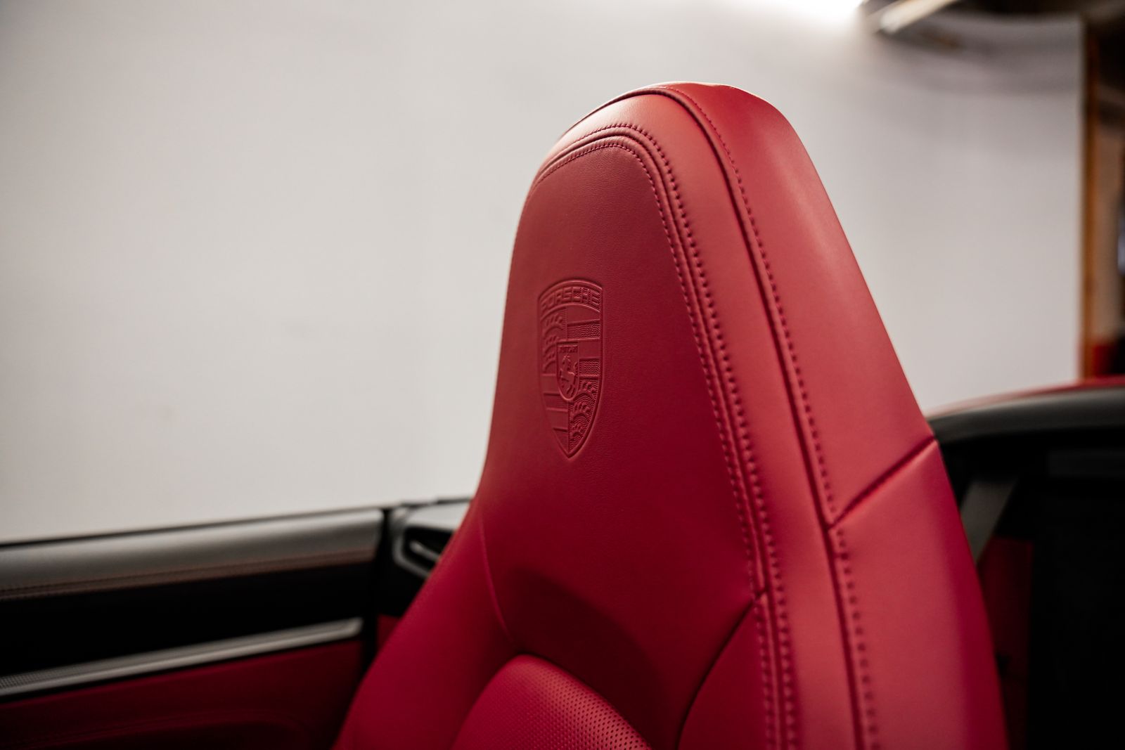 2021 Porsche 911 Carrera 4S — photo 20
