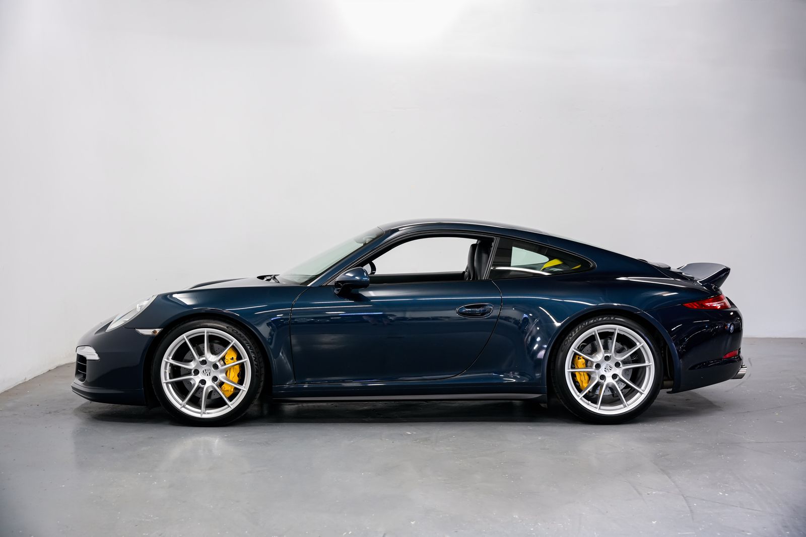 2014 Porsche 911 Carrera 4 — photo 6