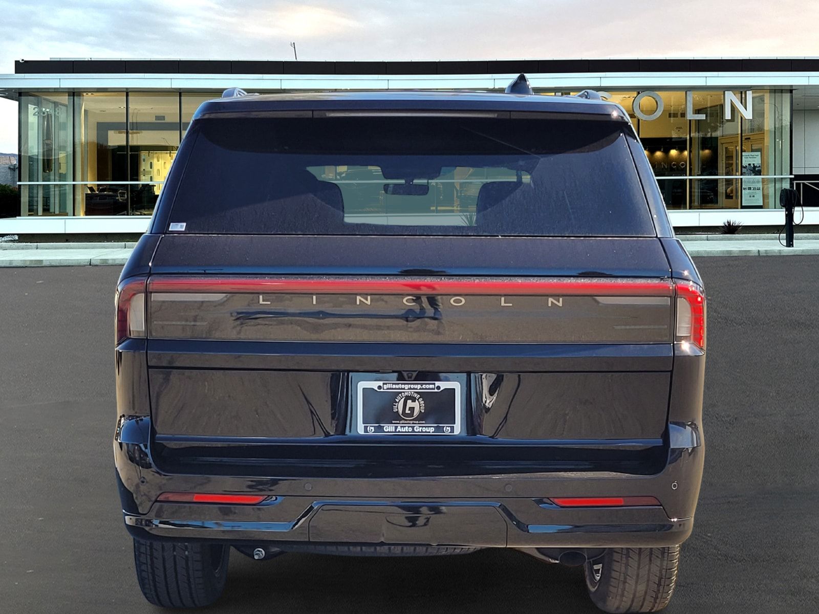 New 2026 Black Lincoln Reserve image 5