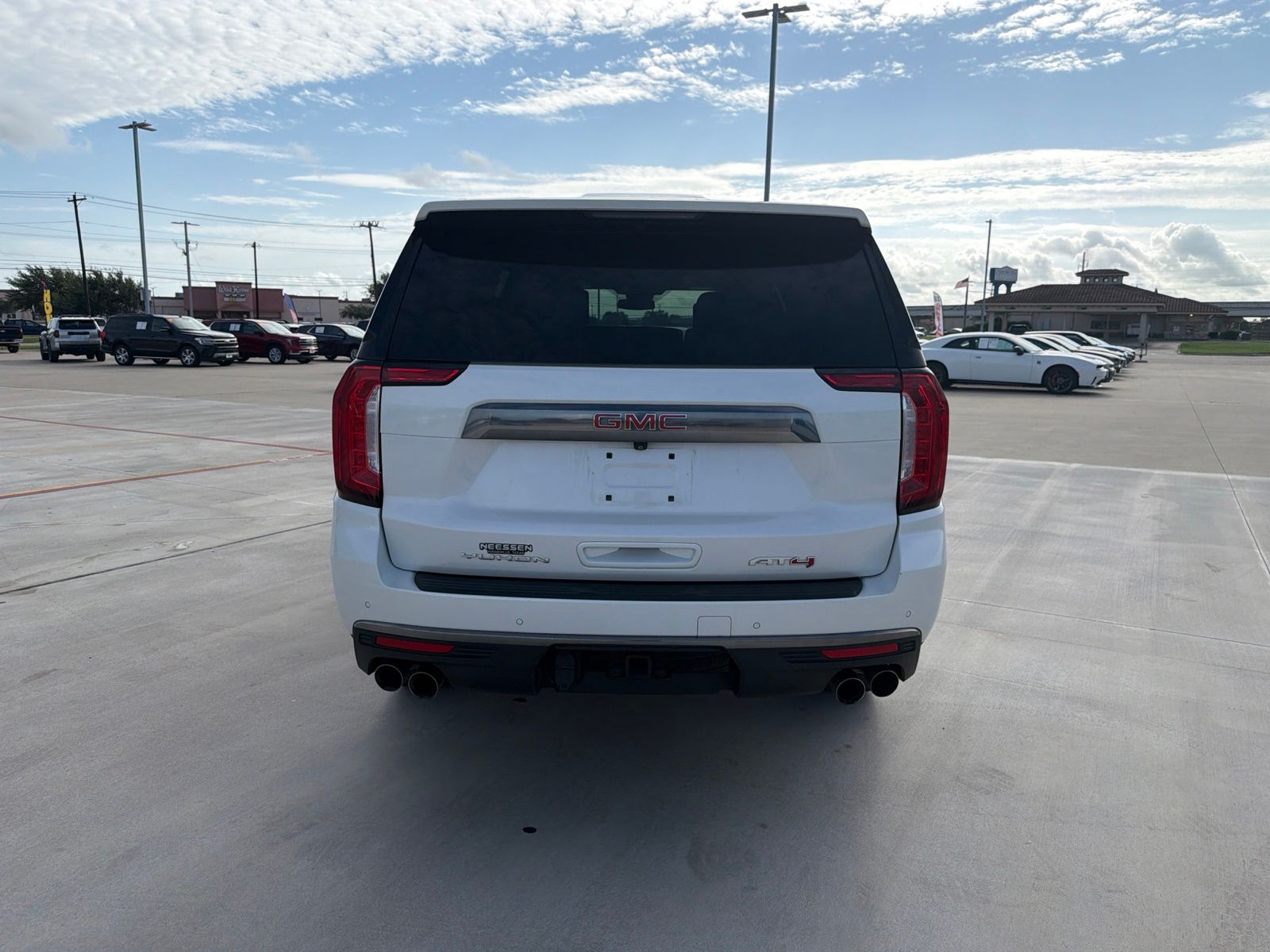 View vehicle photo 6