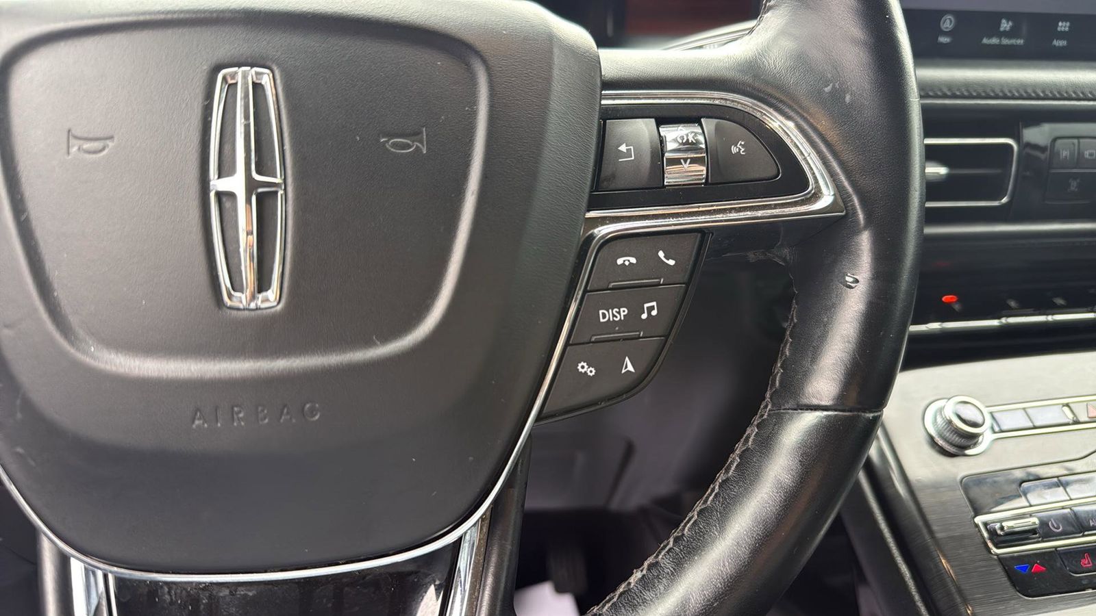 Used Car 2022 Lincoln Nautilus  Reserve For Sale Under $40,000 In Austin, Texas