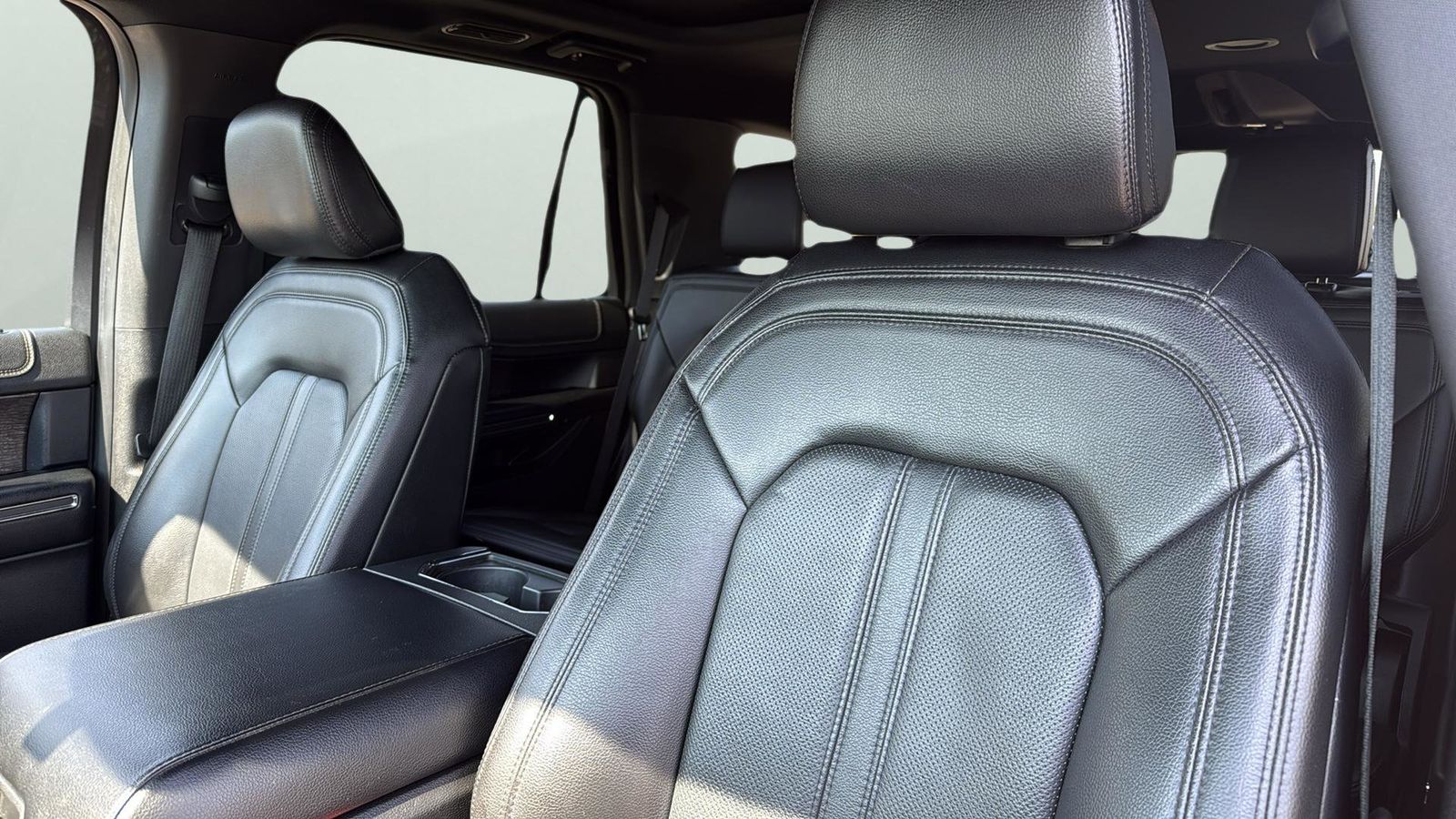 Used Car 2021 Ford Expedition  Limited For Sale Under $35,000 In Austin, Texas