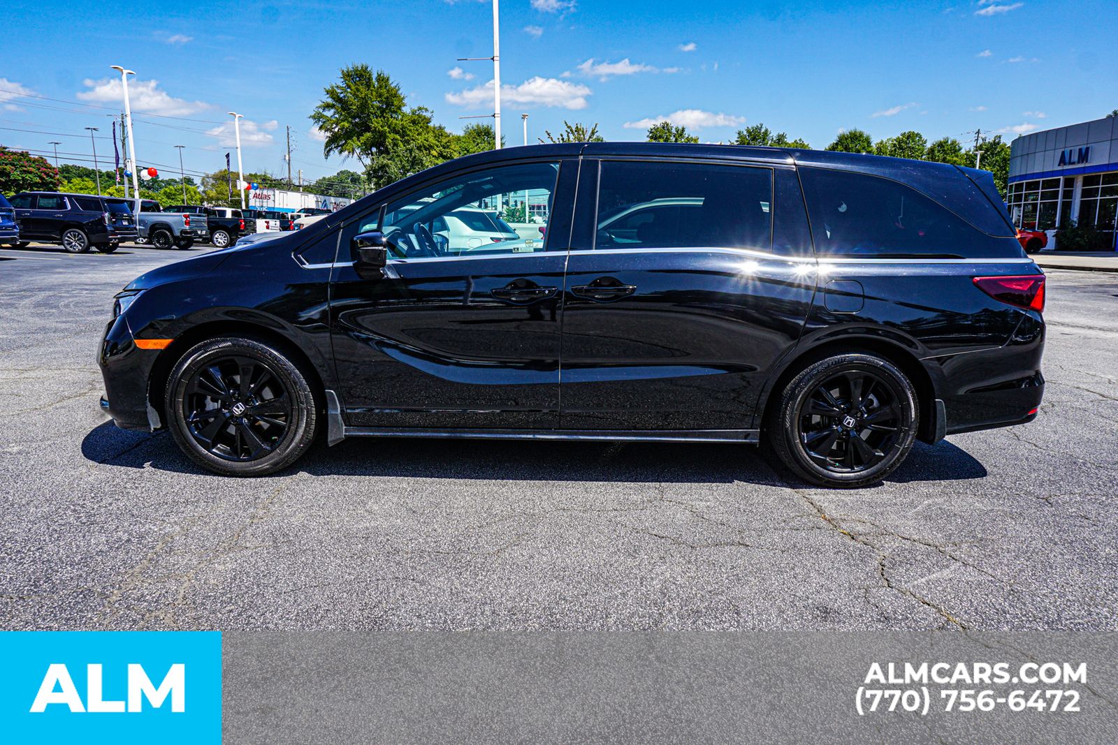 Used 2024  Honda Sport image 9
