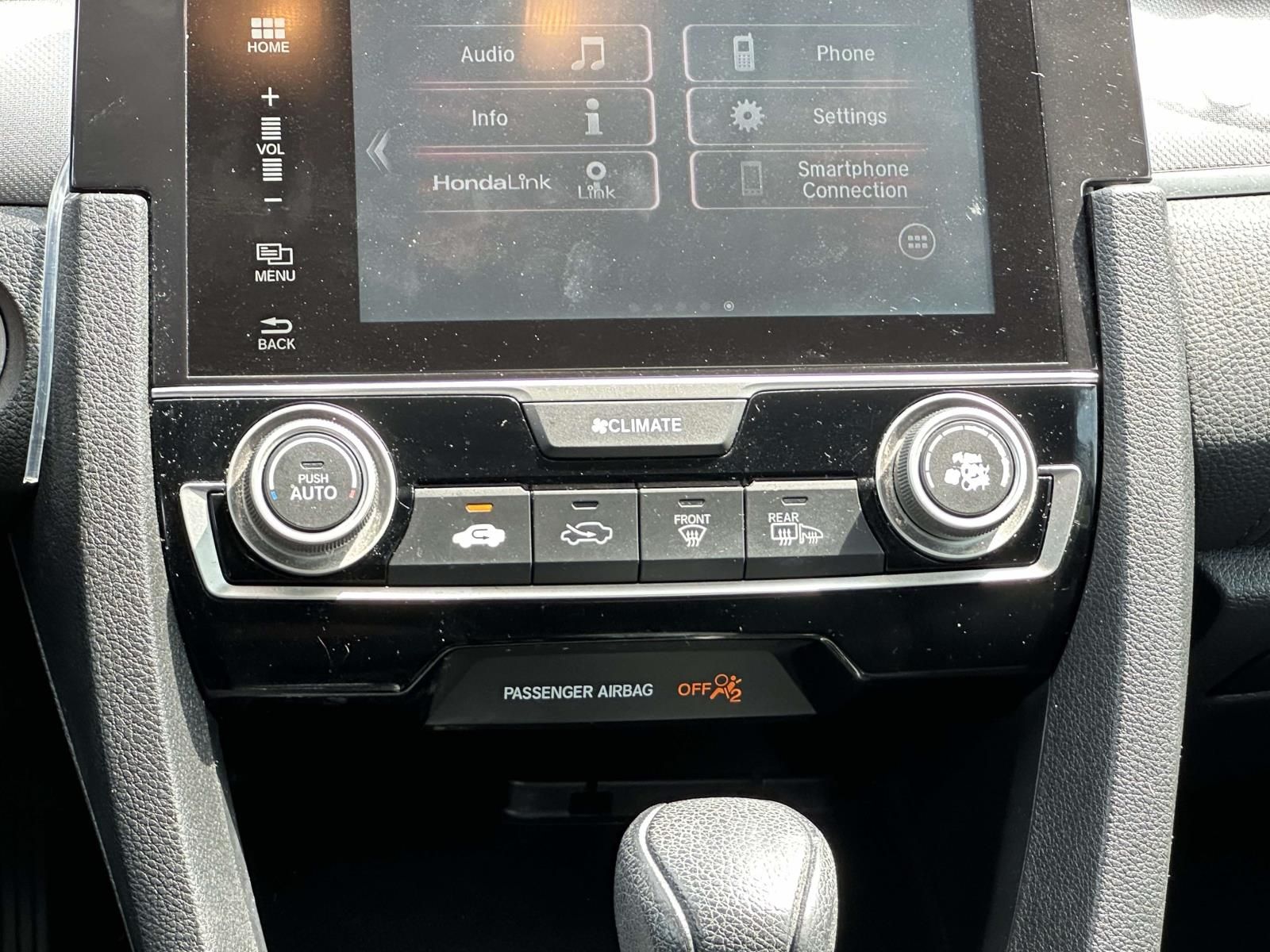 Used 2017  Honda EX image 28
