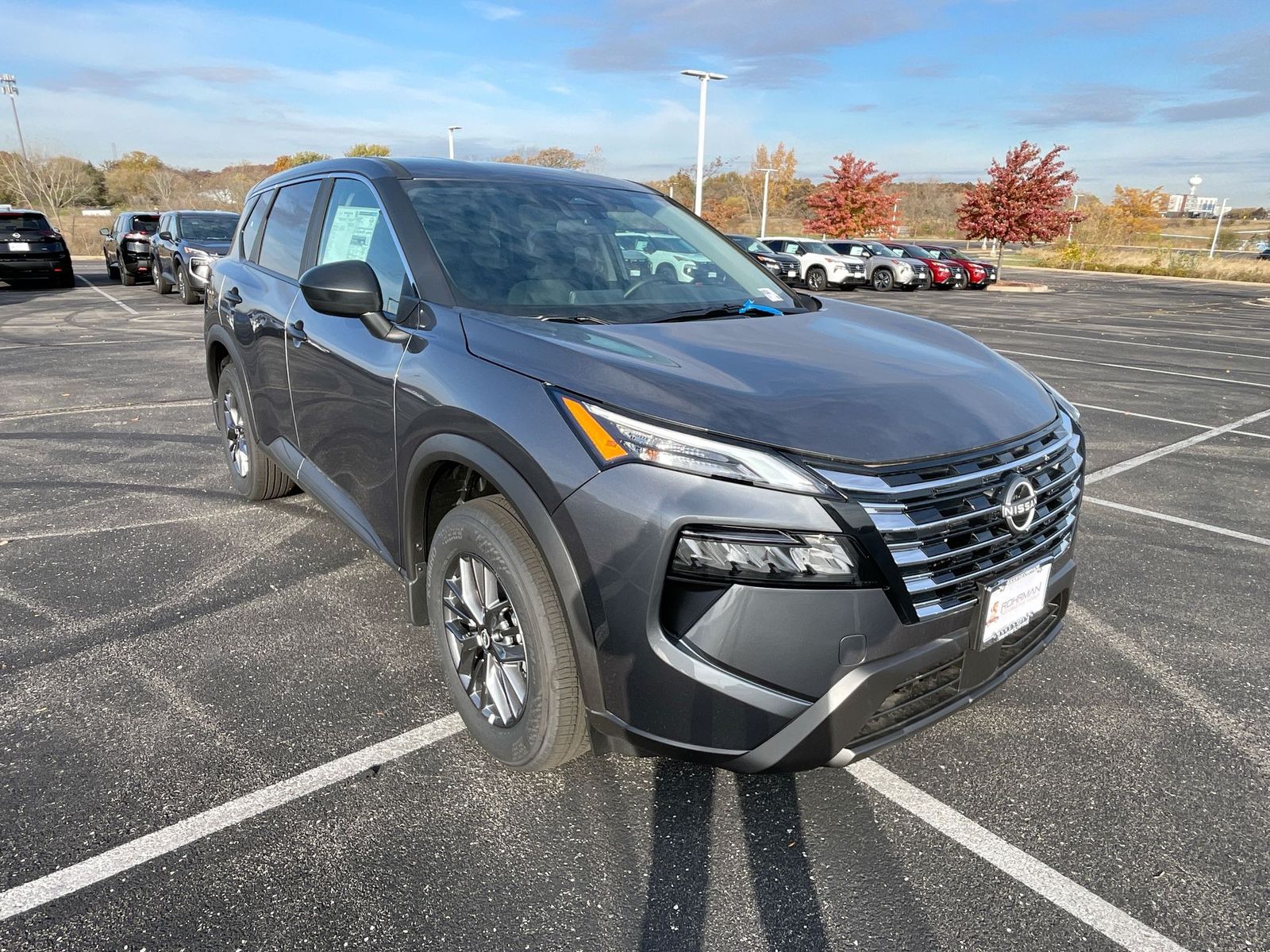 2025 Nissan Rogue S 4