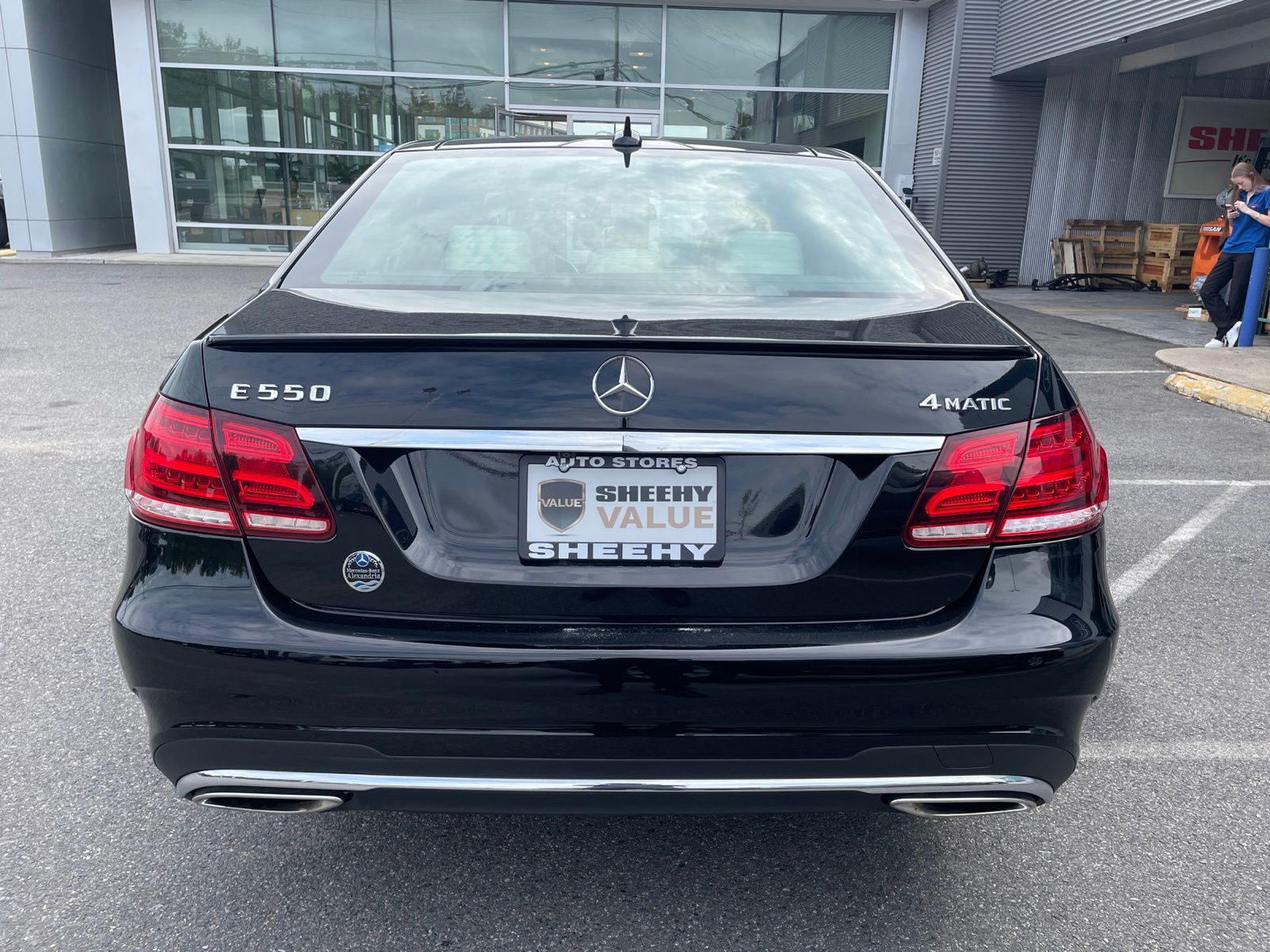 Used 2014 Black Mercedes-Benz E 550 image 3
