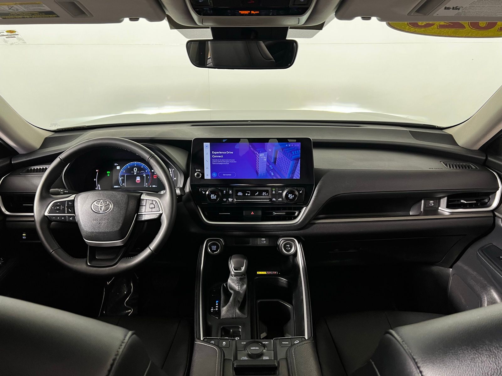 Thumbnail: 2025 Toyota Grand Highlander - 25