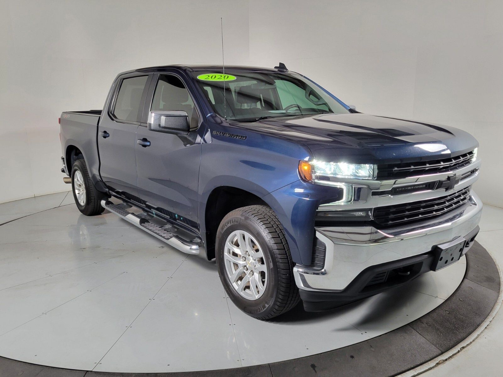 2020 Chevrolet Silverado 1500 LT 2